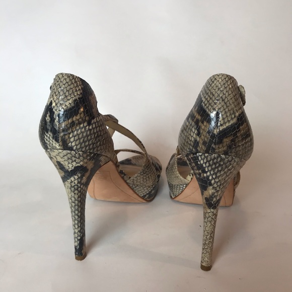 Joan and David platform heels - Picture 4 of 7